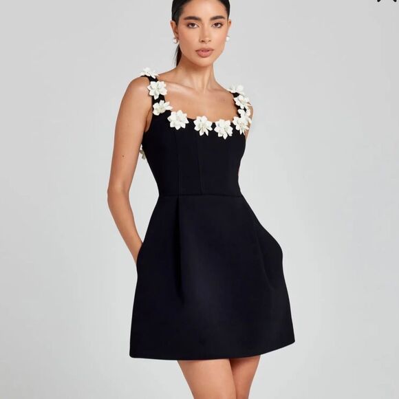 NADINE MERABI CINDY MONOCHROME DRESS - Picture 1 of 8